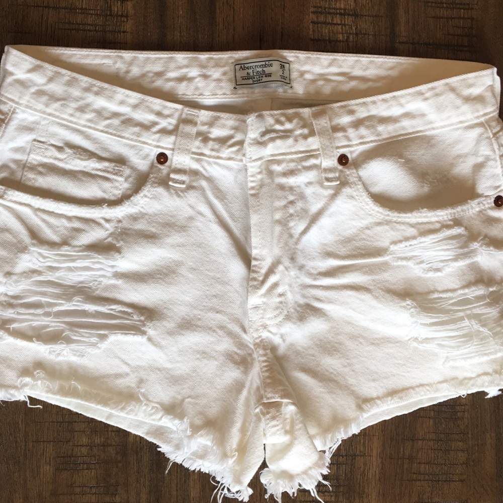 A&F destroyed denim shorts